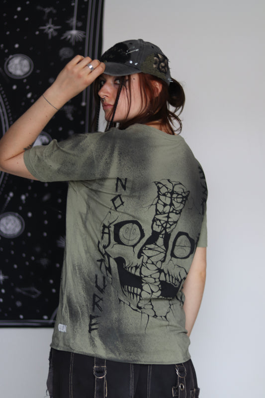 MAD SKULL (dirty green)