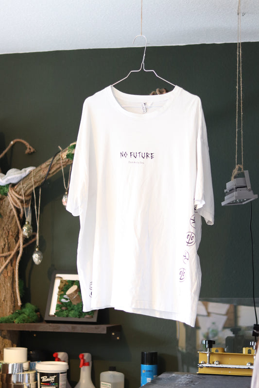 MAD SKULL (white)