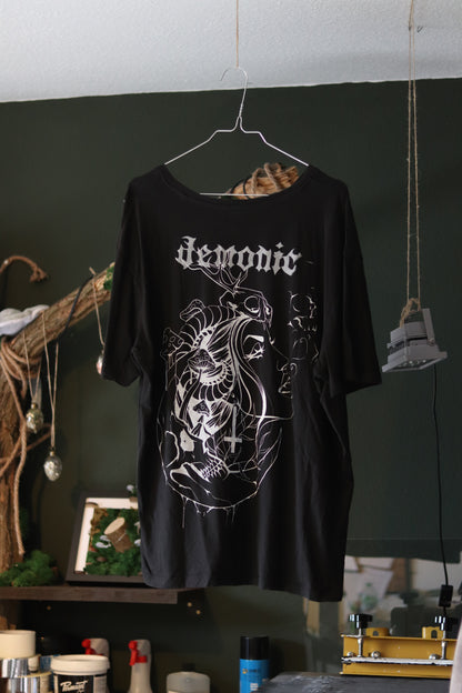 DEMONIC (black)