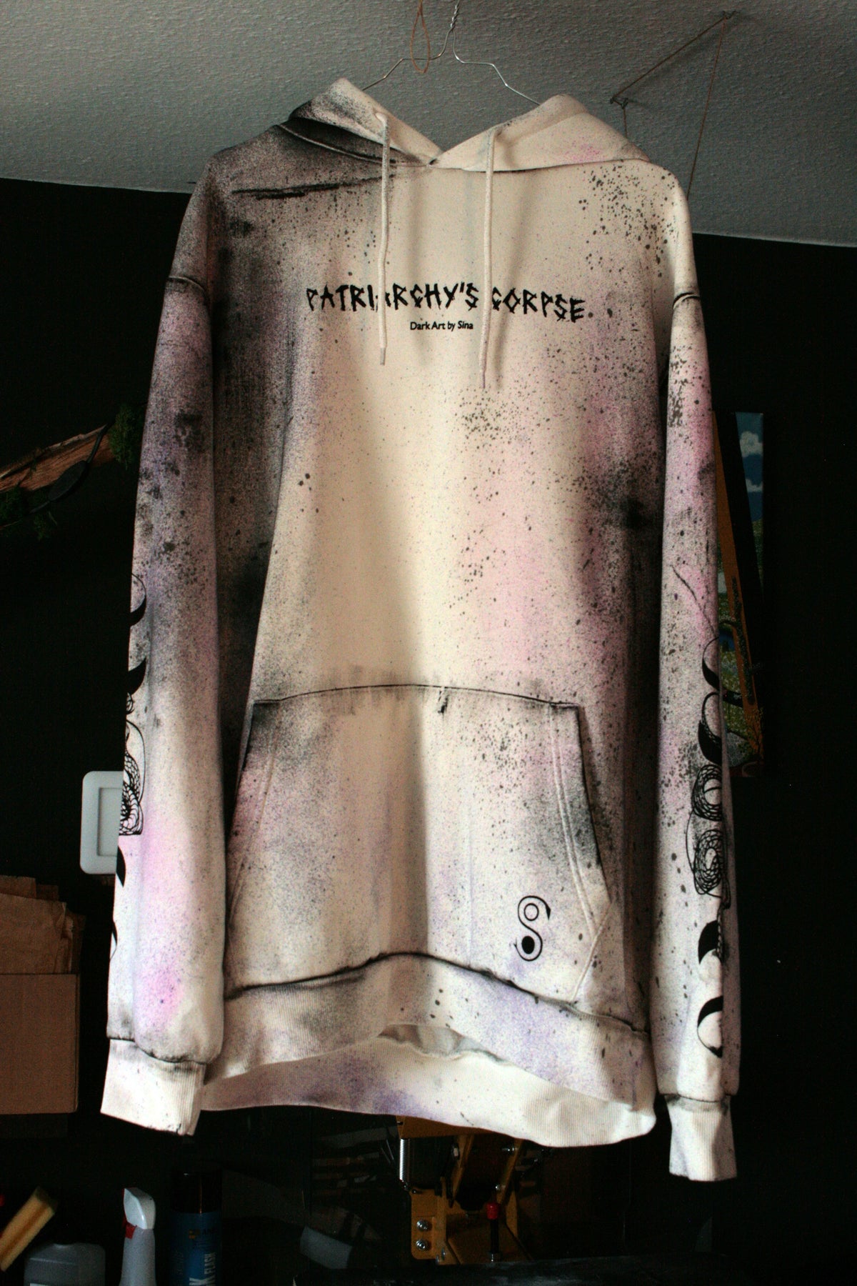 FEMINIST PUNK COLLECTIVE (white and dirty pink style)