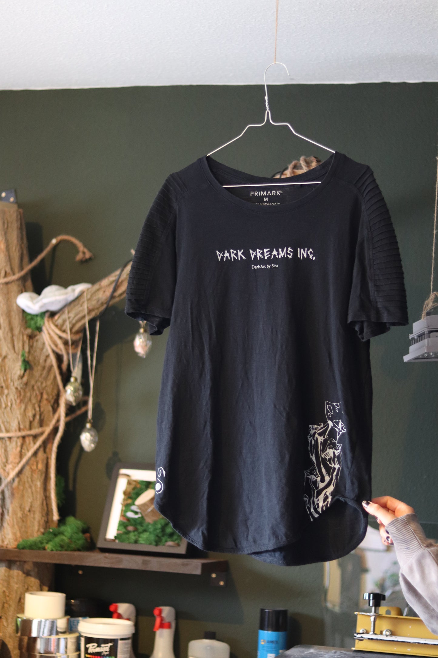 THE TOAD (black with special sleeves)